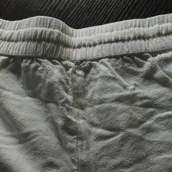 Ladies size M. Sleeping shorts ..white color..never used..Smoke-free home.. - Picture 7 of 8